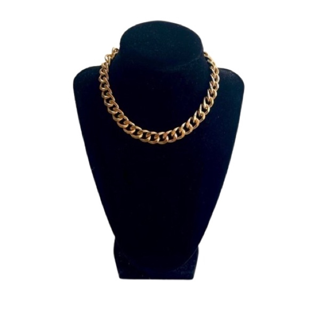 👋 3/$15 gold Fashion Necklace ❤️🔥✨❤️🔥